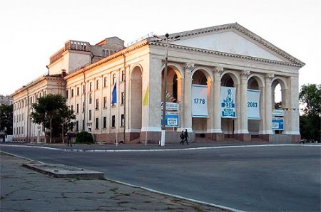 Баба Пріся або на початку і наприкінці часів. Херсонський театр ім. Миколи Куліша Баба Пріся або на початку і наприкінці часів. Херсонський театр ім. Миколи Куліша